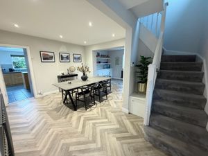 Dining Room- click for photo gallery